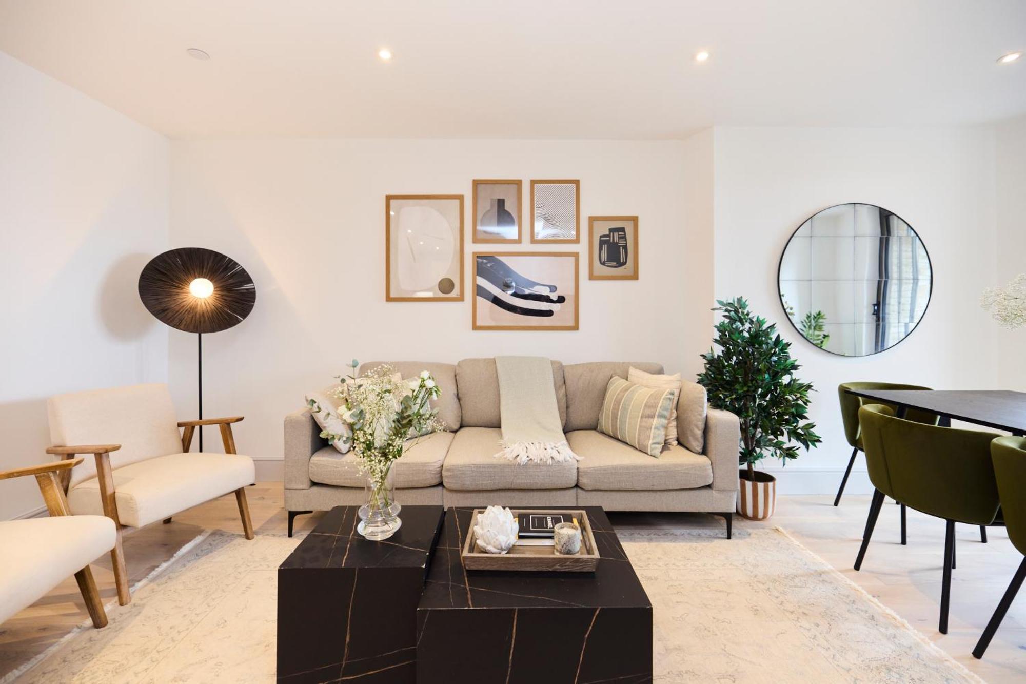 The South Wimbledon Escape - Lovely 3bdr With Balcony Апартаменты *