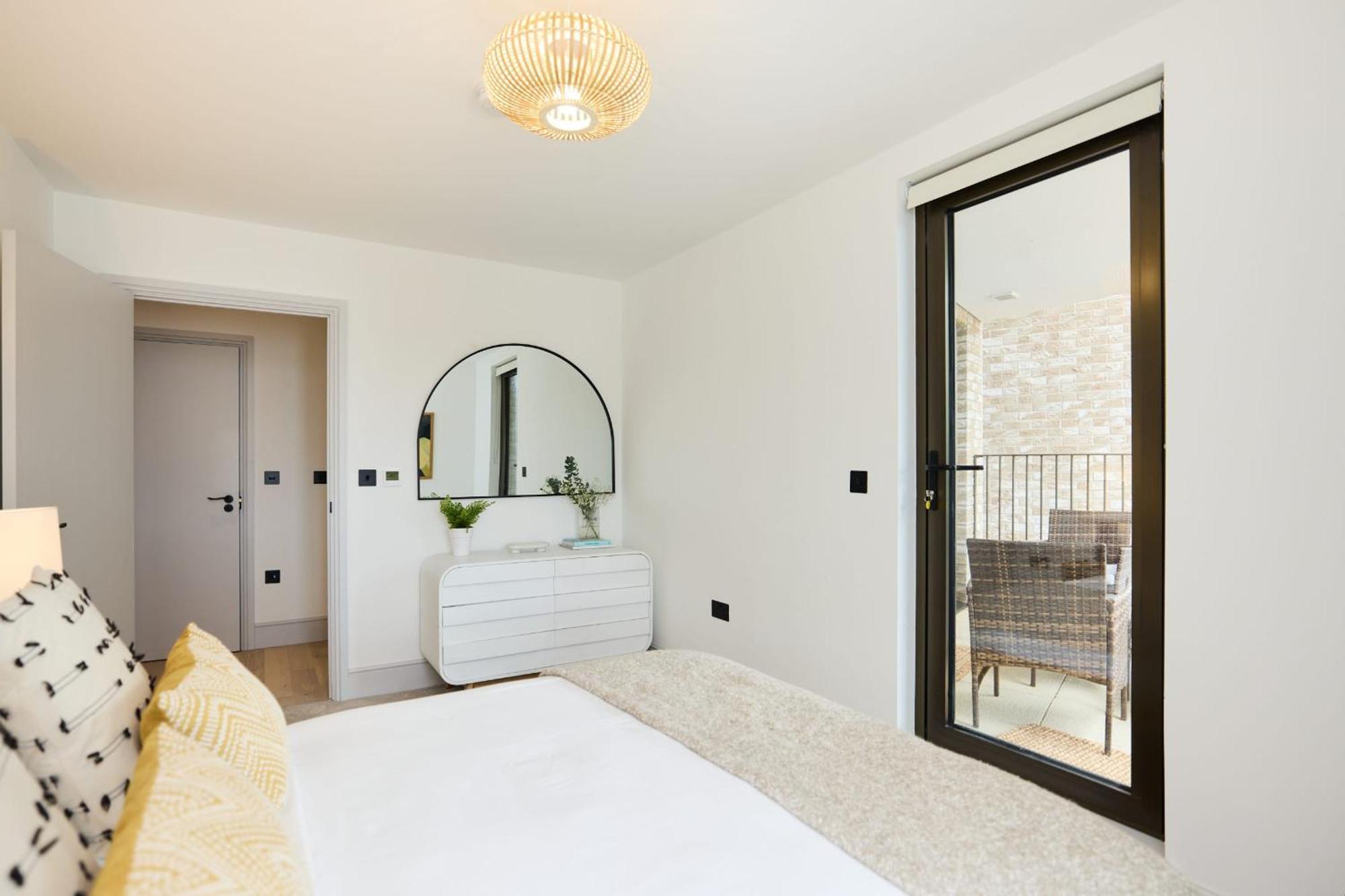 Апартаменты The South Wimbledon Escape - Lovely 3bdr With Balcony Лондон