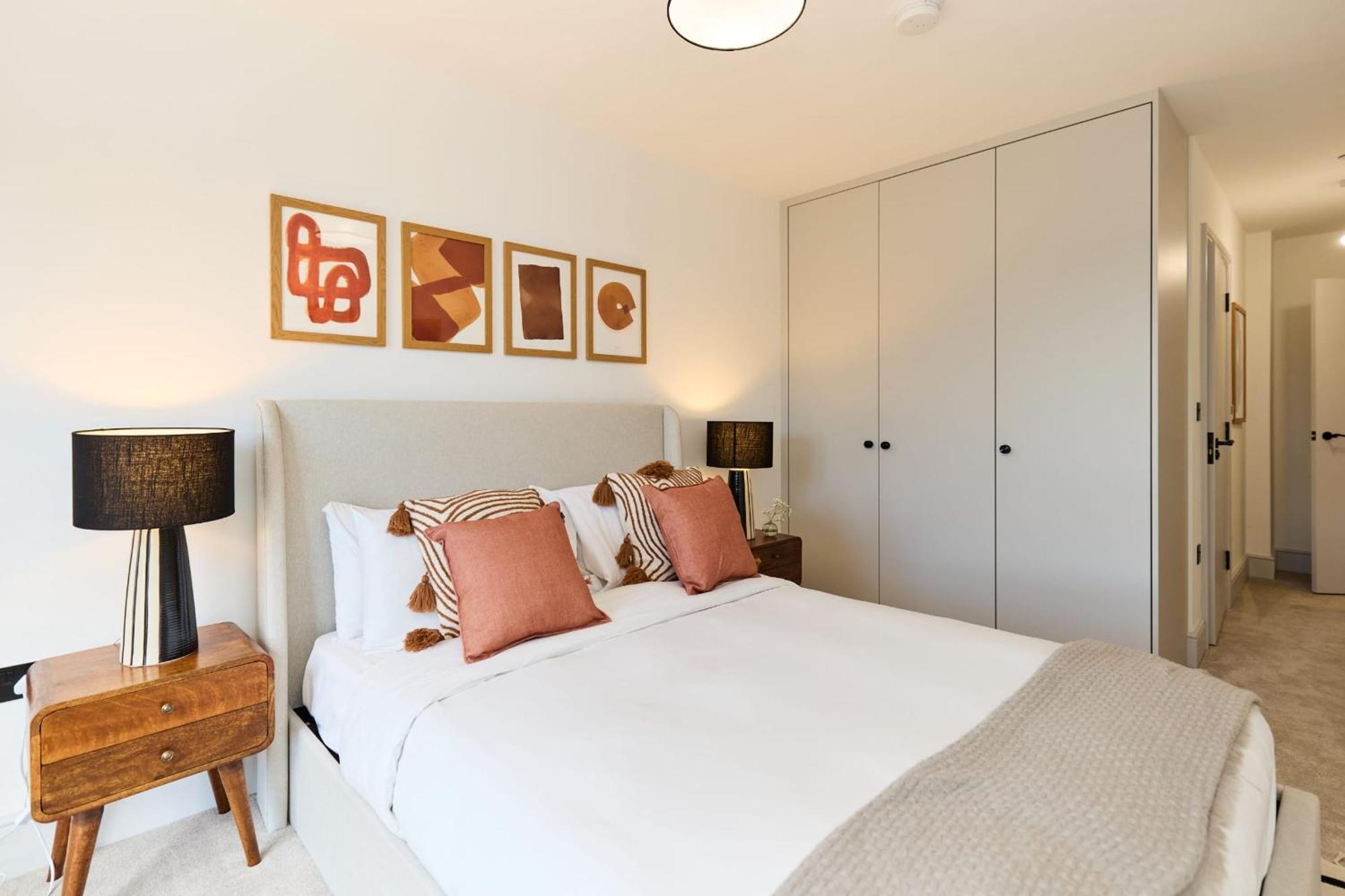 The South Wimbledon Escape - Lovely 3bdr With Balcony Апартаменты Лондон